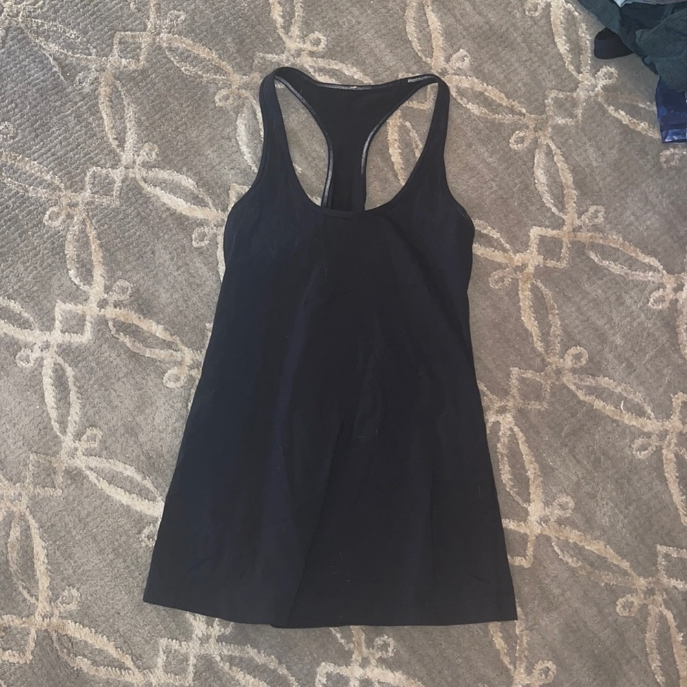 Lululemon black tank